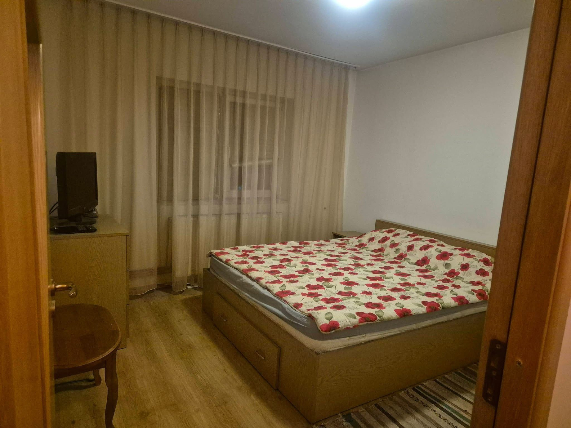 Apartament 2 camere decomandat in Pitesti-Tudor Vladimirescu mobilat si utilat