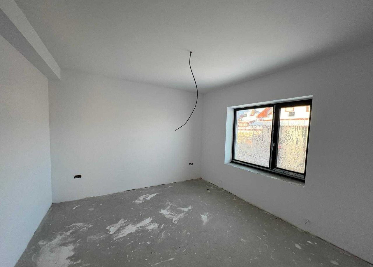 Casă de vânzare în AG Curtea de Arges, 12500 m²