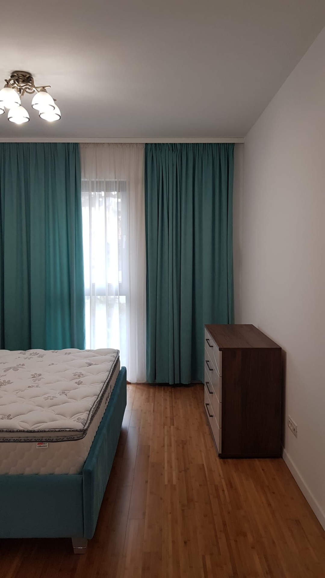 Inchiriere apartament 3 camere Ultracentral ,bloc nou