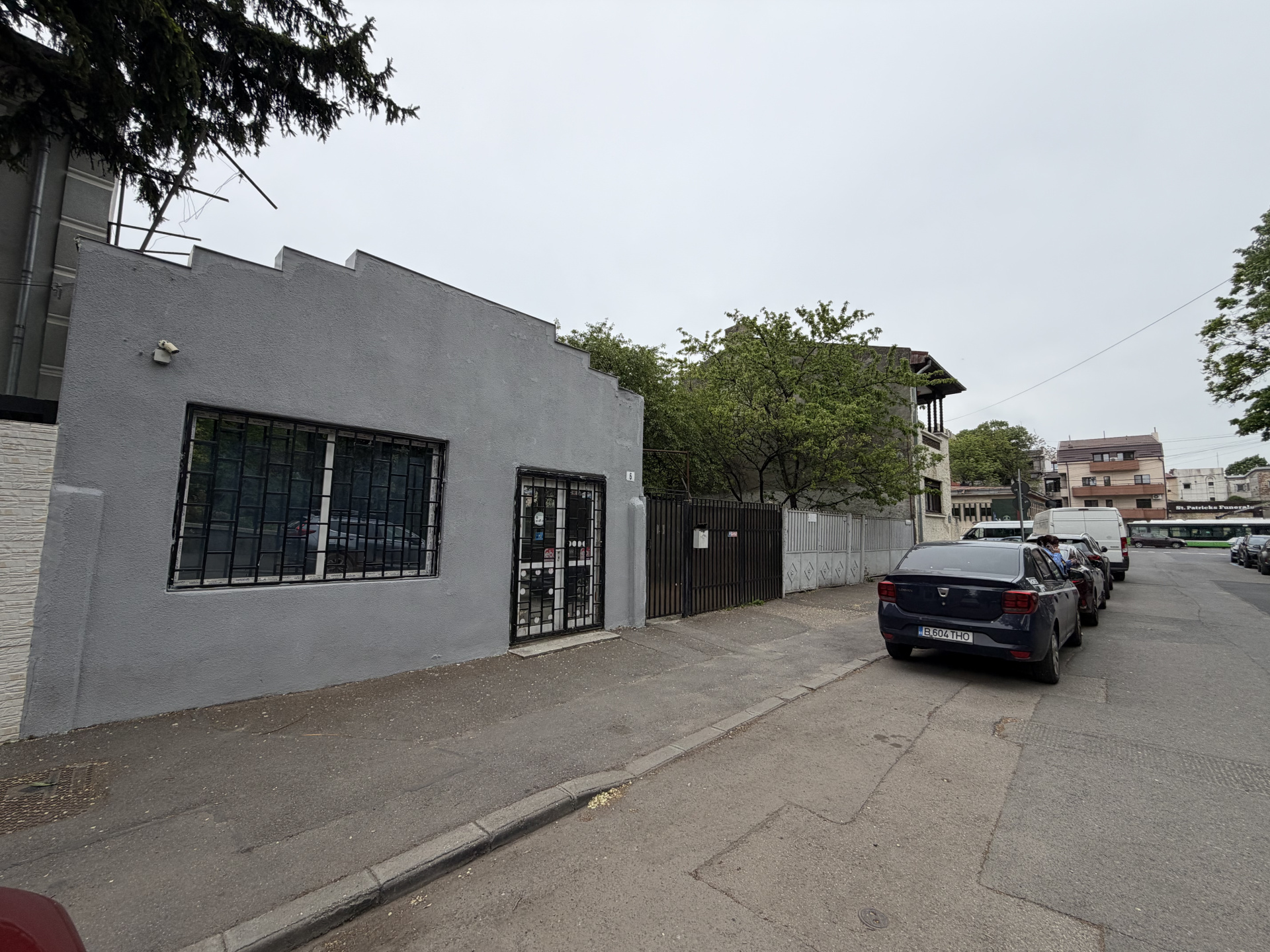 Grădină Botanica 306 mp teren 130 utili 6 camere 8 min metrou supraînălțare