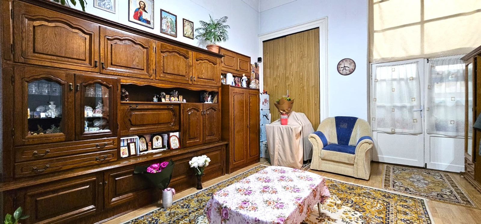 Apt 2 camere, 2 boxe mari, in Centrul Istoric