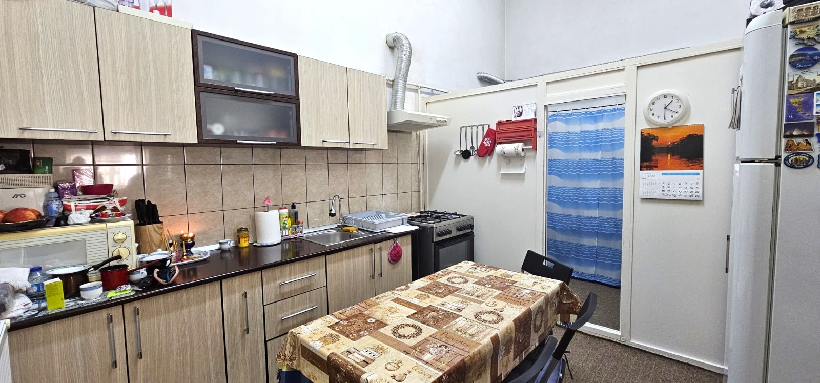 Apt 2 camere, 2 boxe mari, in Centrul Istoric