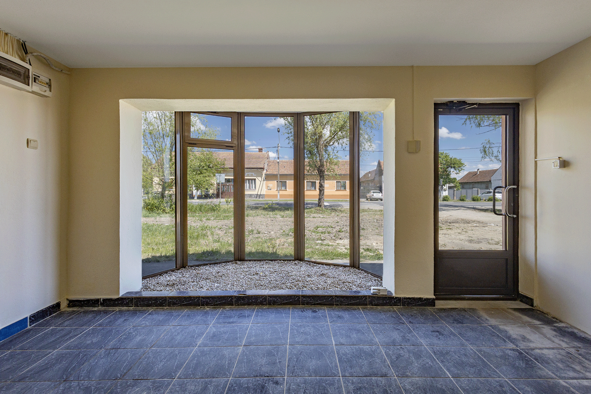 Commercial Space + Land with Mineral Water Spring in Bacova 4