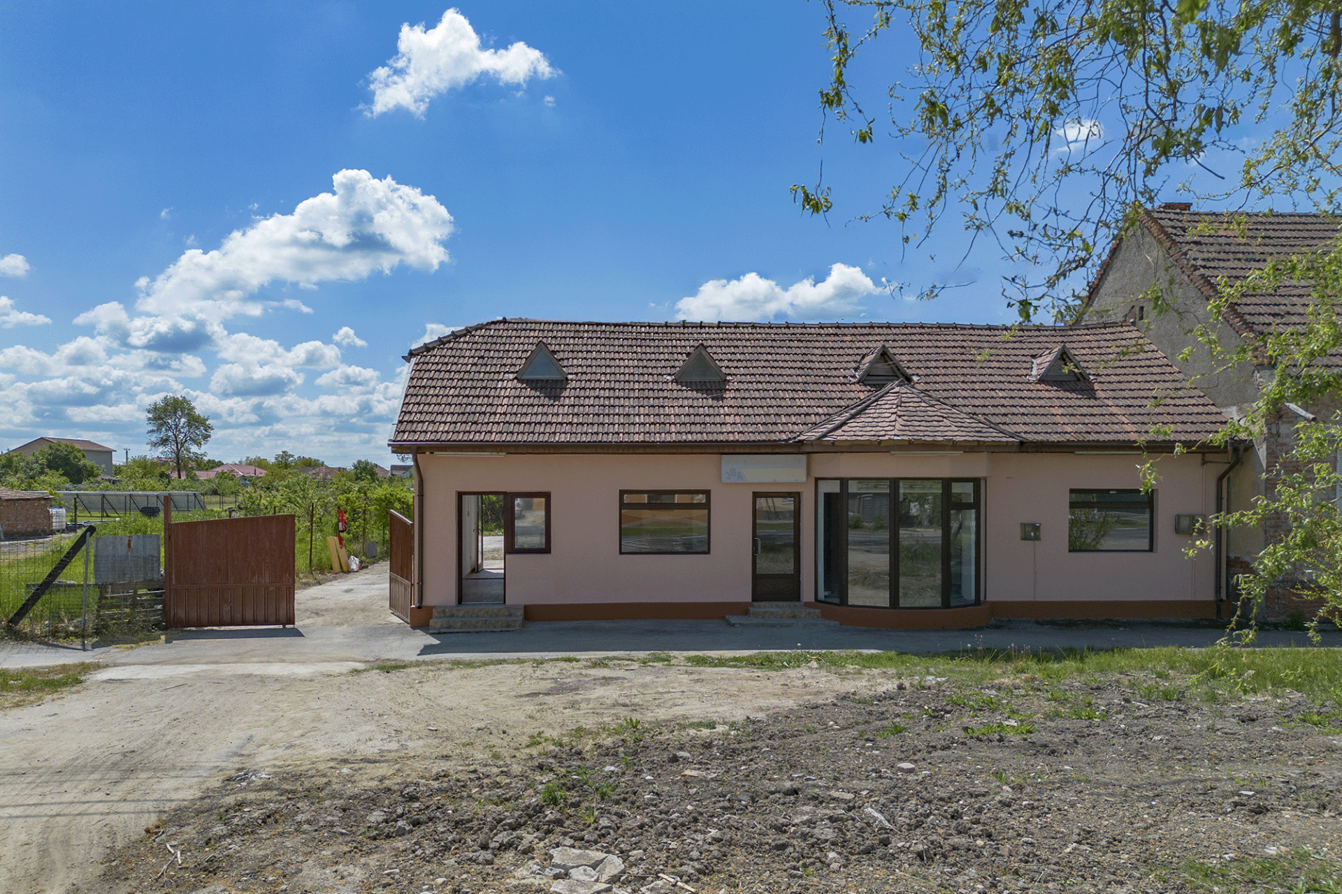 Commercial Space + Land with Mineral Water Spring in Bacova 2