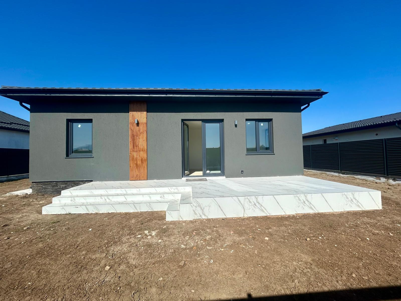 House for sale in Sânpetru - 117 sqm, land 500 sqm - €223,000 4