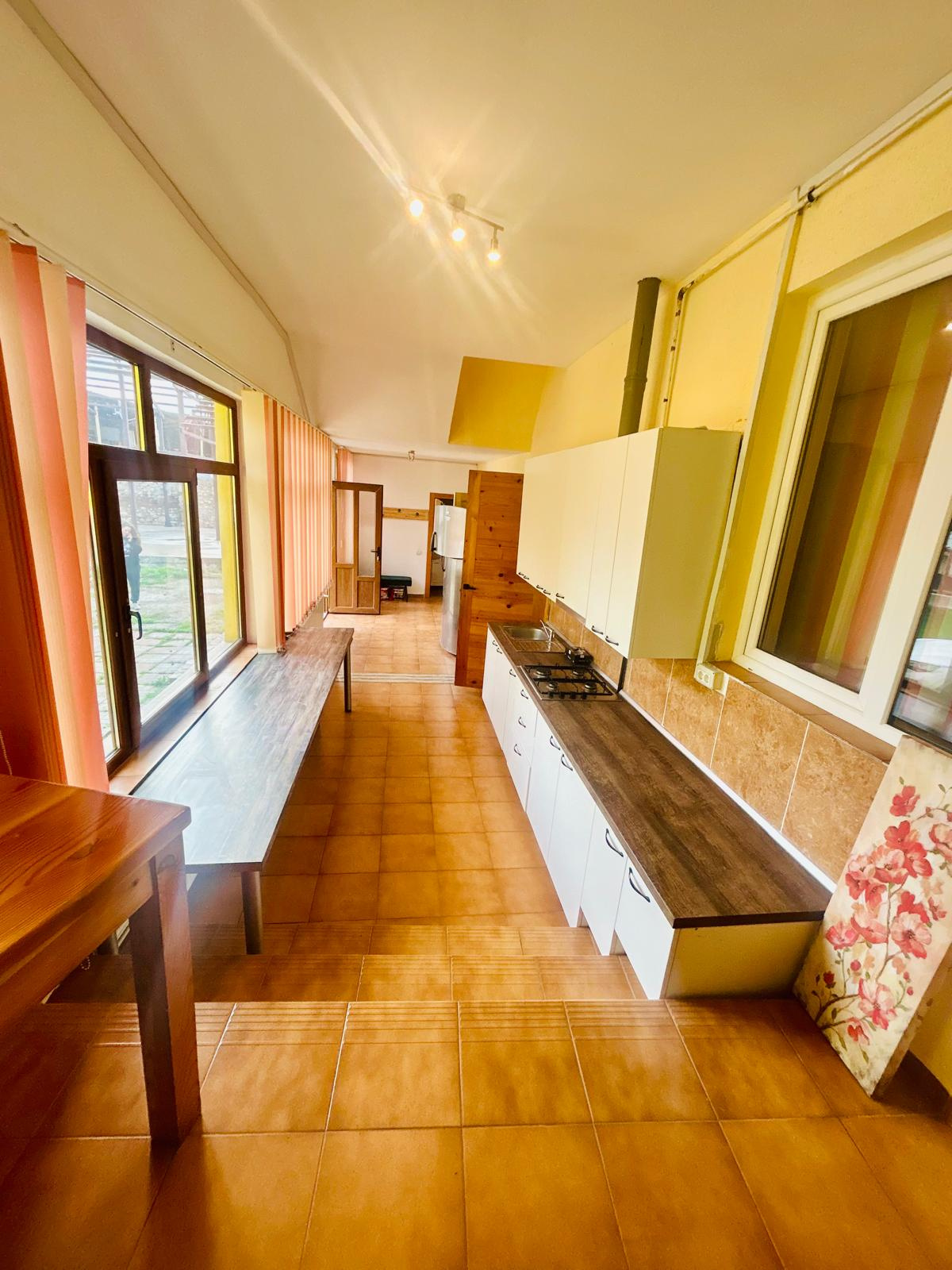 Casă de vânzare în BV Cristian, 176 m²