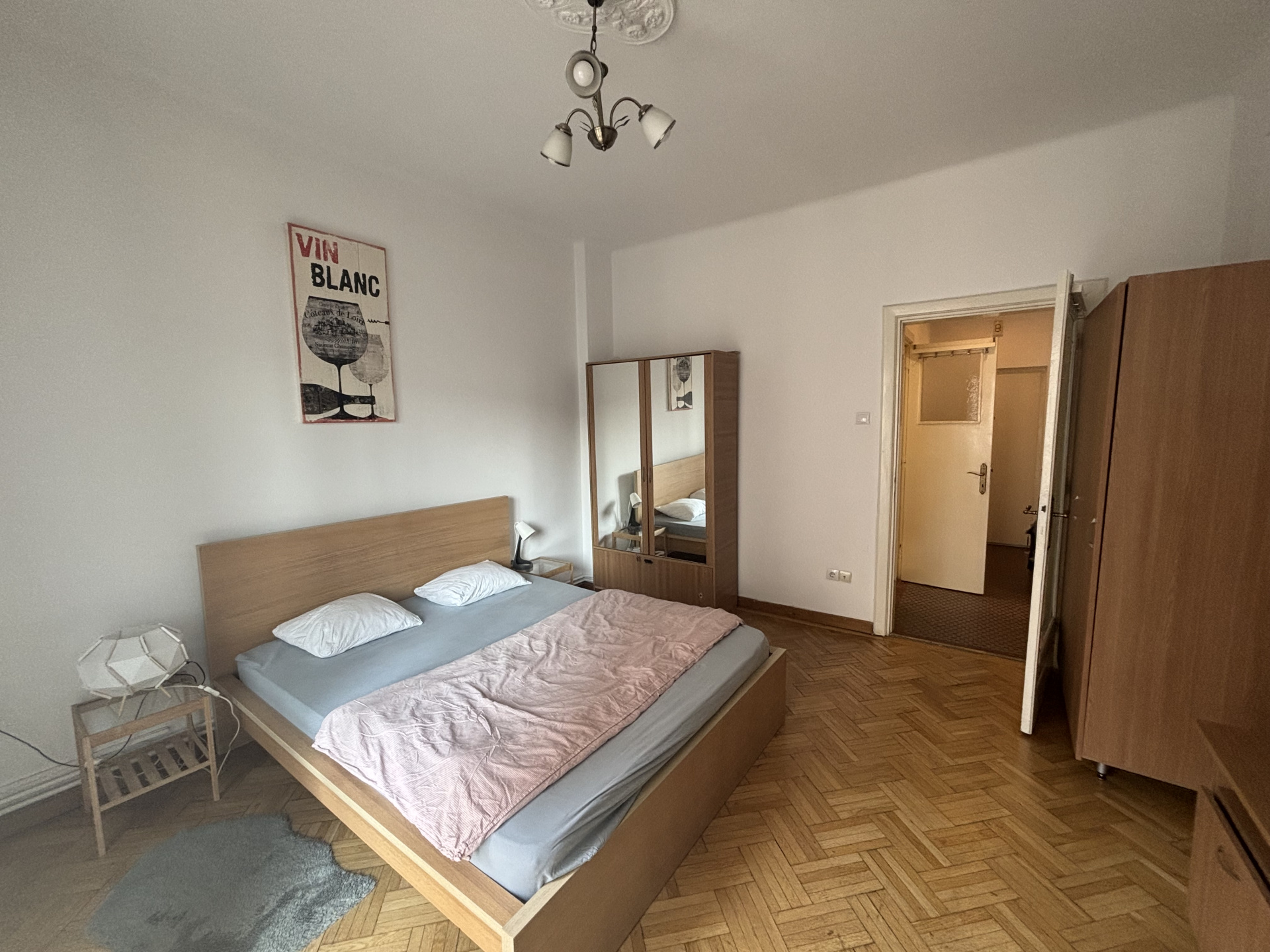 ULTRA-CENTRAL STUDIO WITH OPEN VIEW – INVESTMENT WITH ACTIVE TENANT (€400) 5