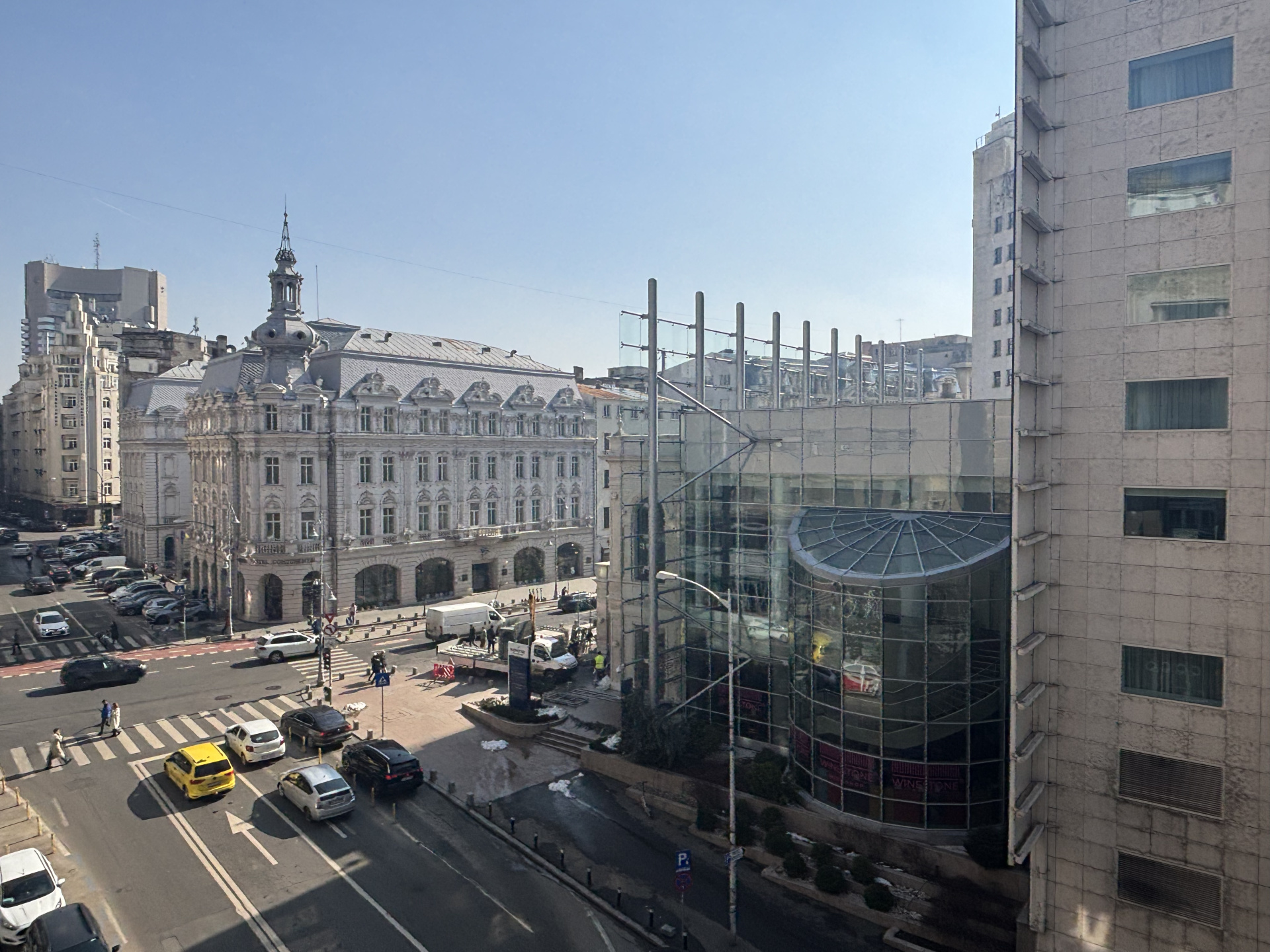 ULTRA-CENTRAL STUDIO WITH OPEN VIEW – INVESTMENT WITH ACTIVE TENANT (€400)