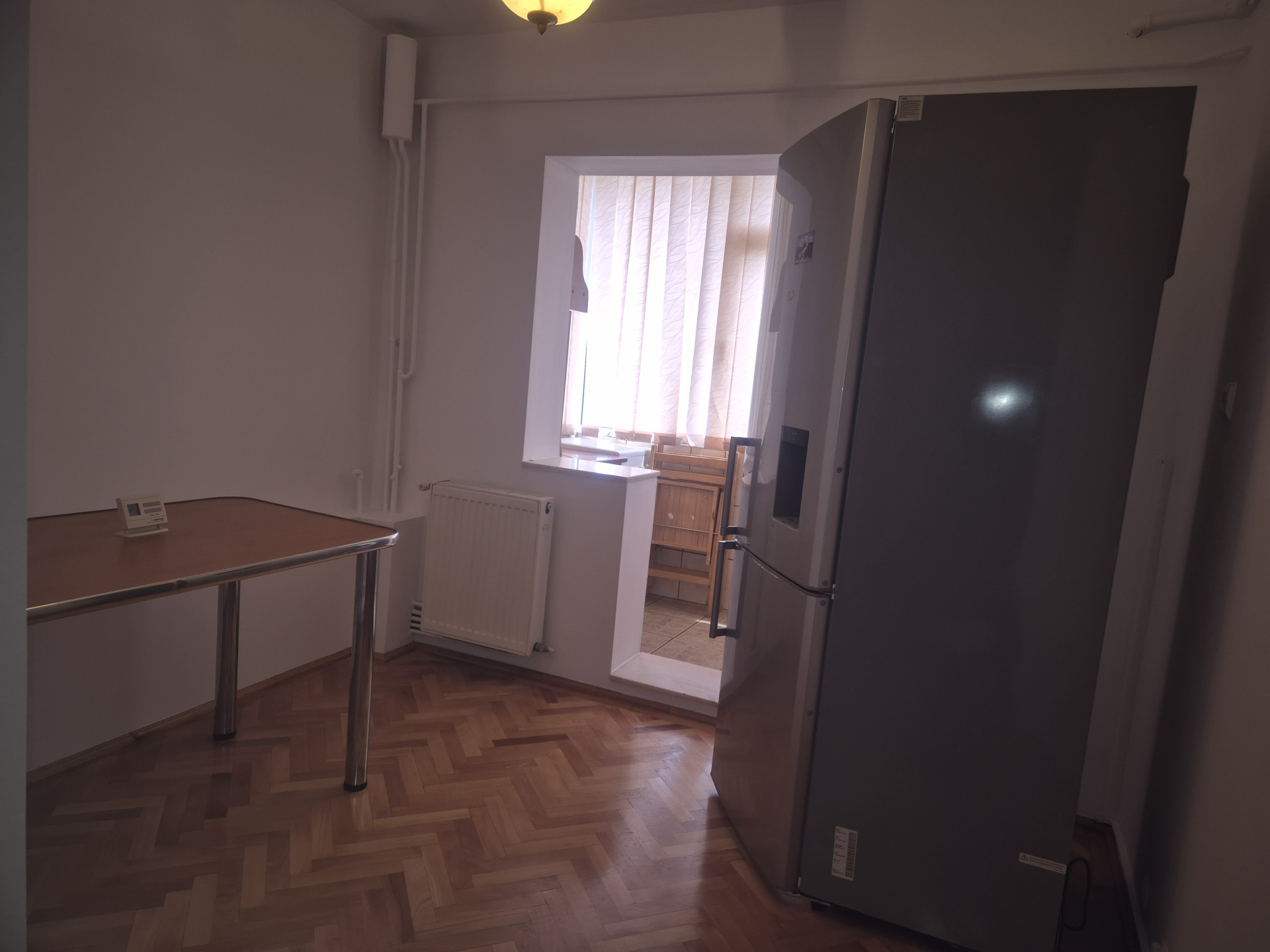 Apartament de închiriat în AG Pitesti, 90 m²