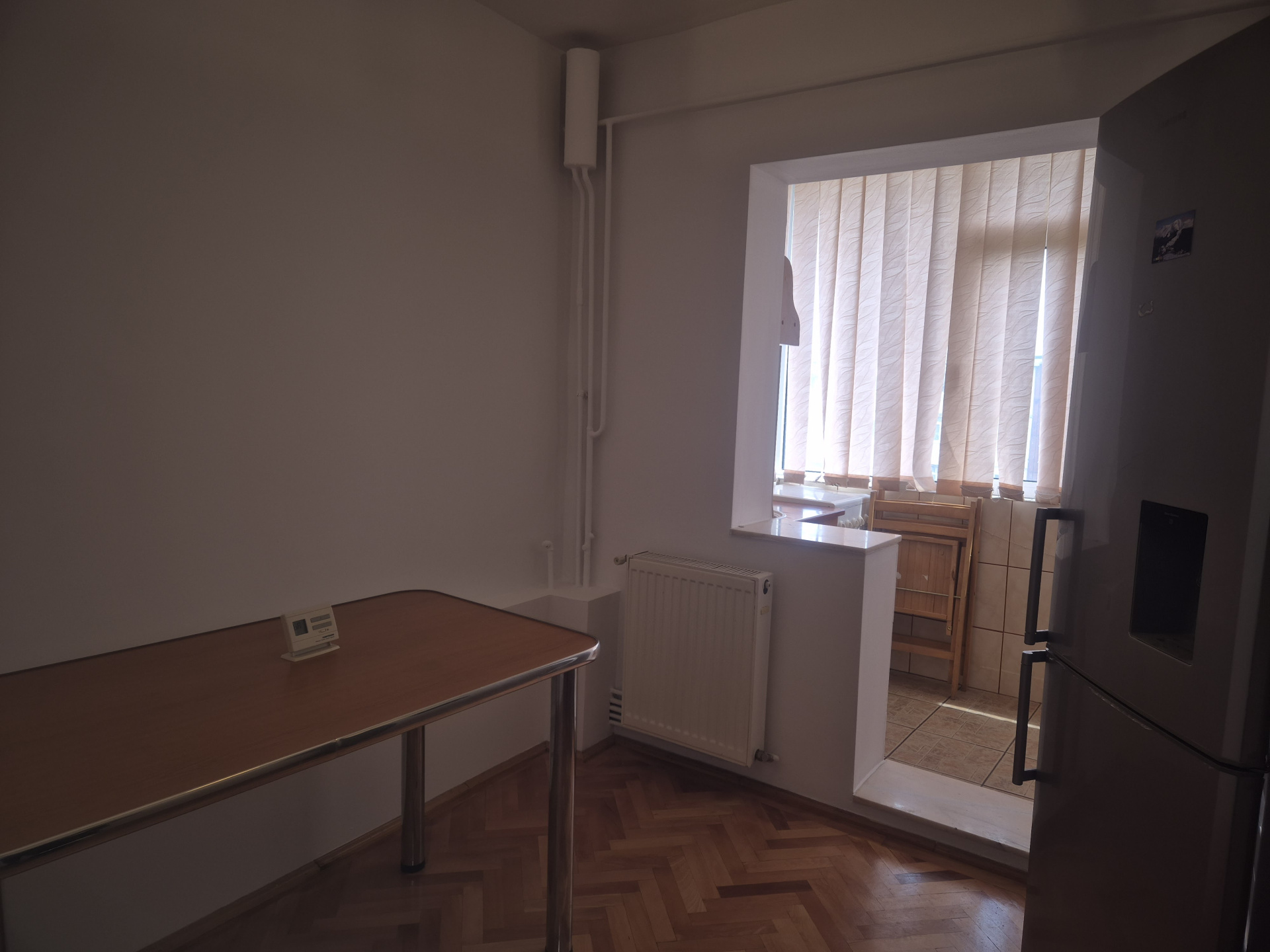 Apartament de închiriat în AG Pitesti, 90 m²