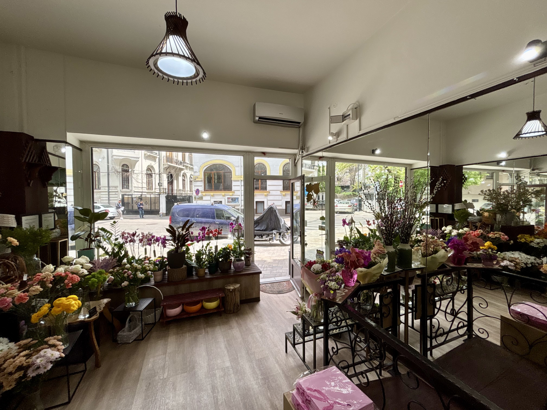 Comercial de vânzare în B Bucuresti, Vasile Lascar Nr. 23-25 ([object Object]), 30 m²