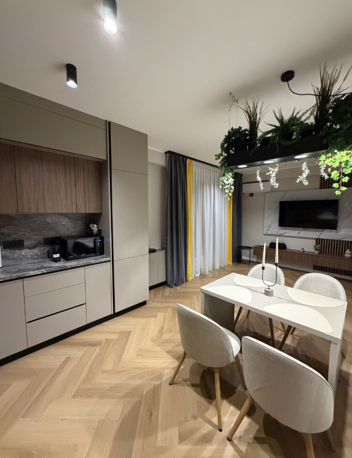 For sale 2-bedroom apartment, separate rooms, Mamaia Nord area, Constanta county