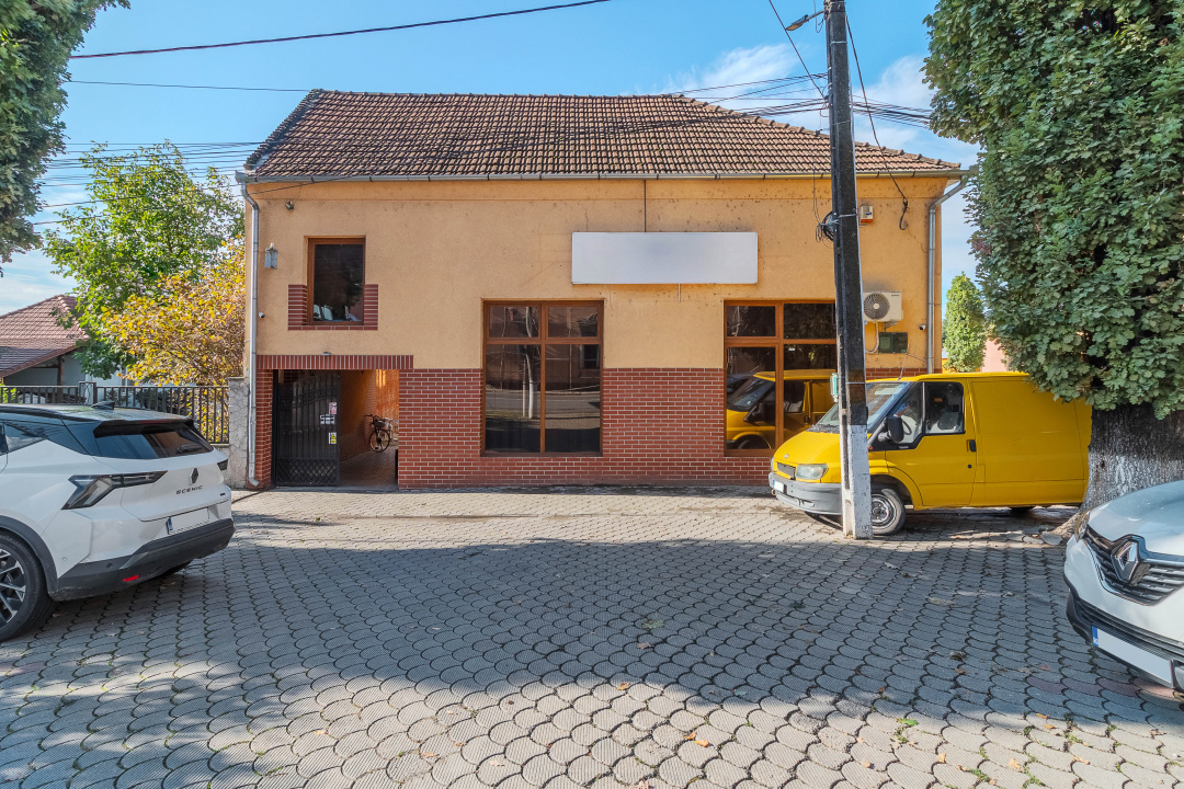 Spațiu comercial, zona centrală Aleșd, județul Bihor