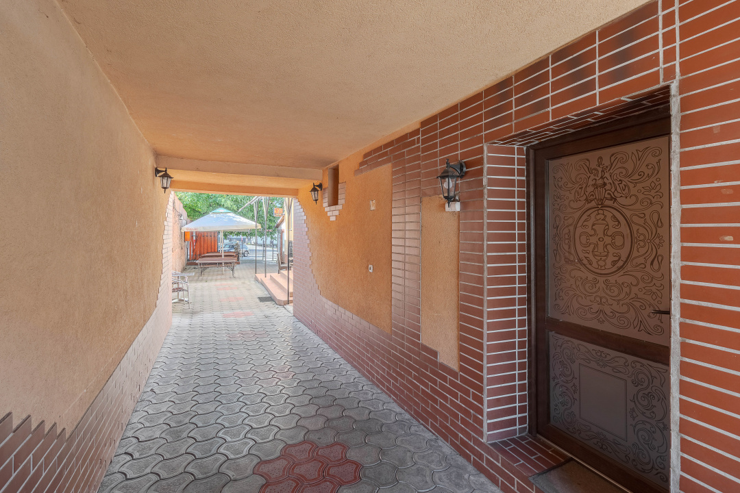 Comercial de închiriat în BH Alesd, 270 m²