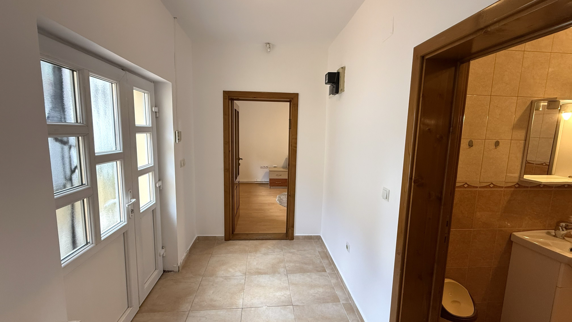 Ideal House for Offices – Velența 5