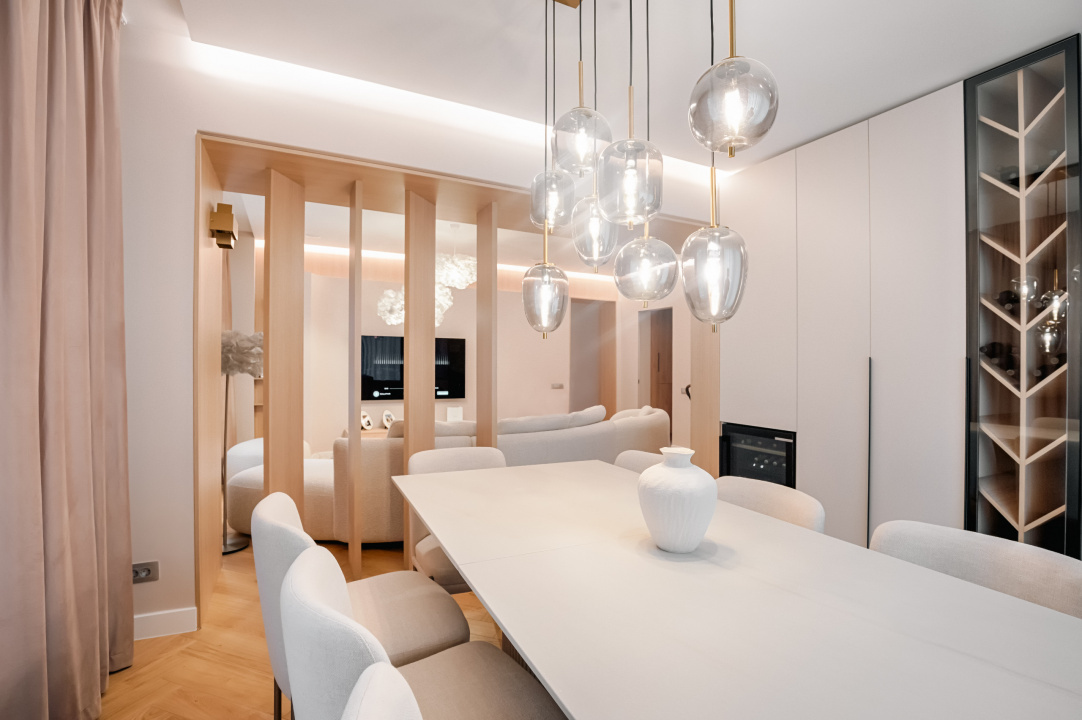 Apartament de vânzare în B Bucuresti, 241 m²