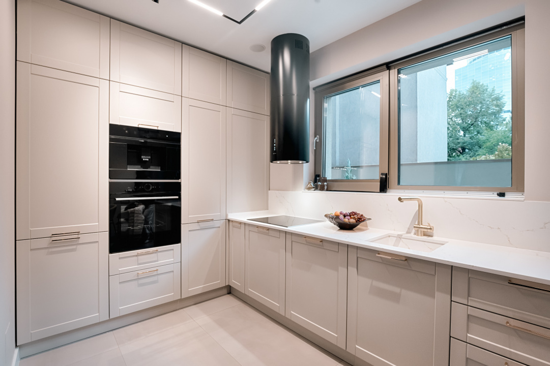 Apartament de vânzare în B Bucuresti, 241 m²