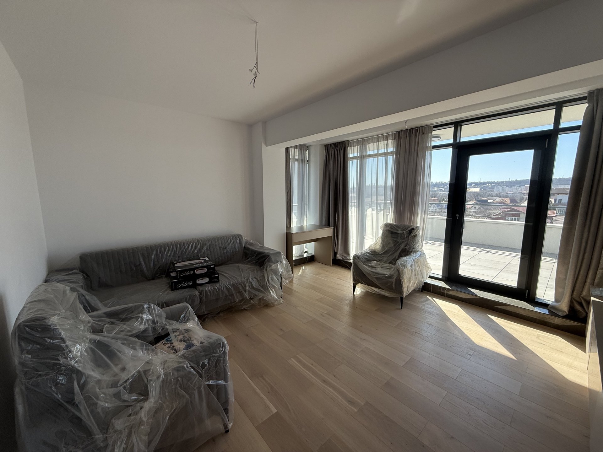 Apartament 2 camere tip penthouse de închiriat – Sfântul Andrei, Iași