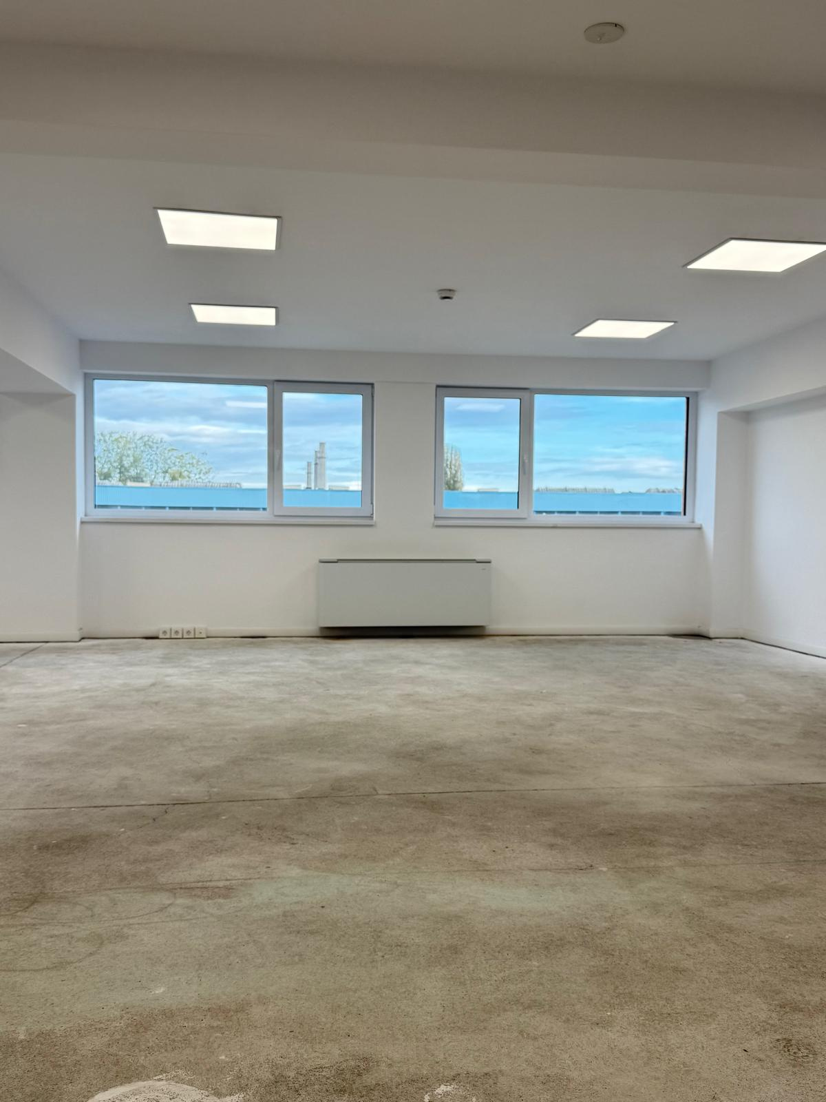 Birou de vânzare în CJ Cluj-Napoca, 127 m²
