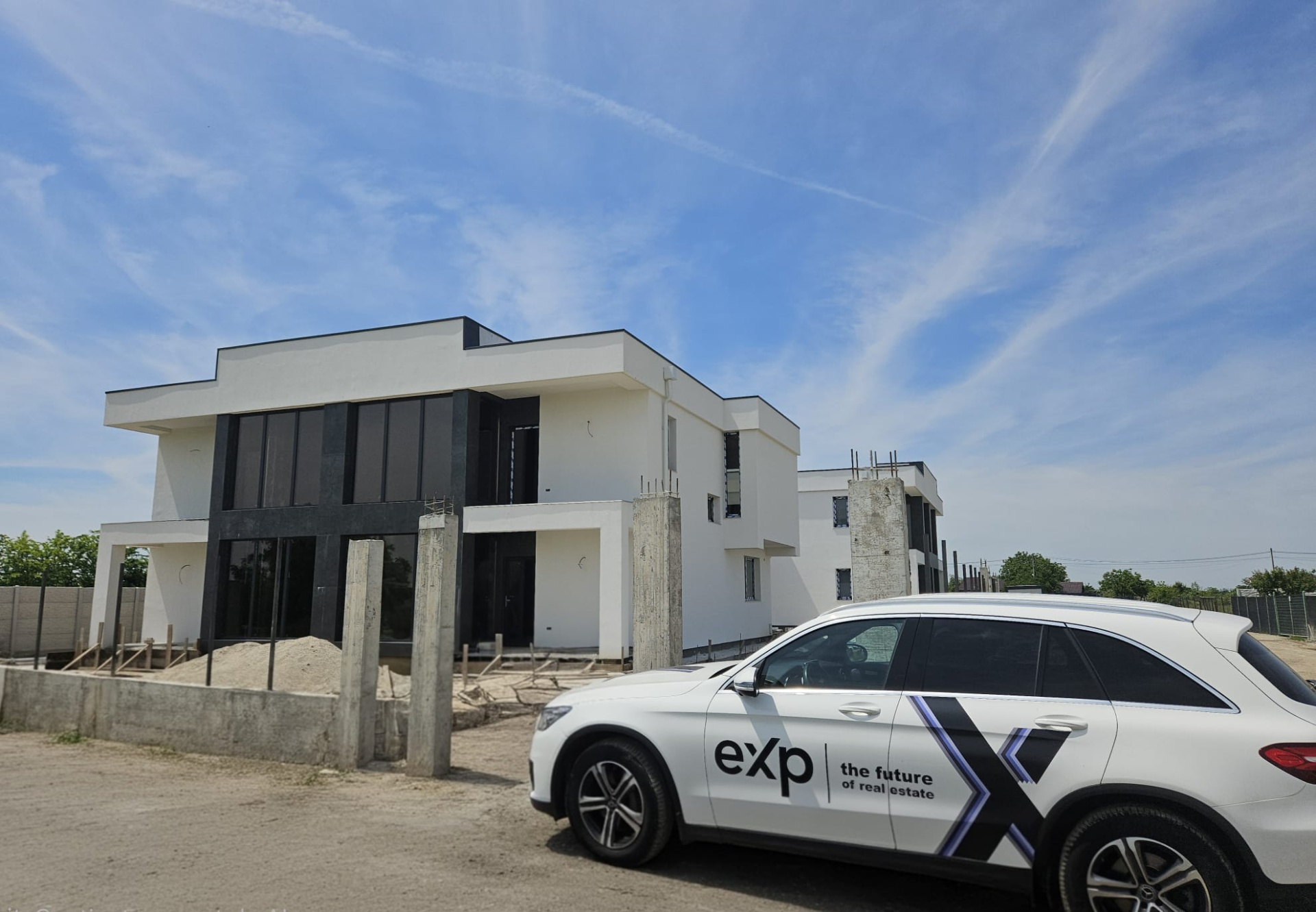 Duplex de vânzare în IF 1 Decembrie, Garoafei Nr. 45 ([object Object]), 130 m²