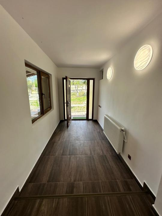 Exceptional 5-Room Residence | 200 sqm Usable | 1,438 sqm Land | Aleea Mănăstirii 5