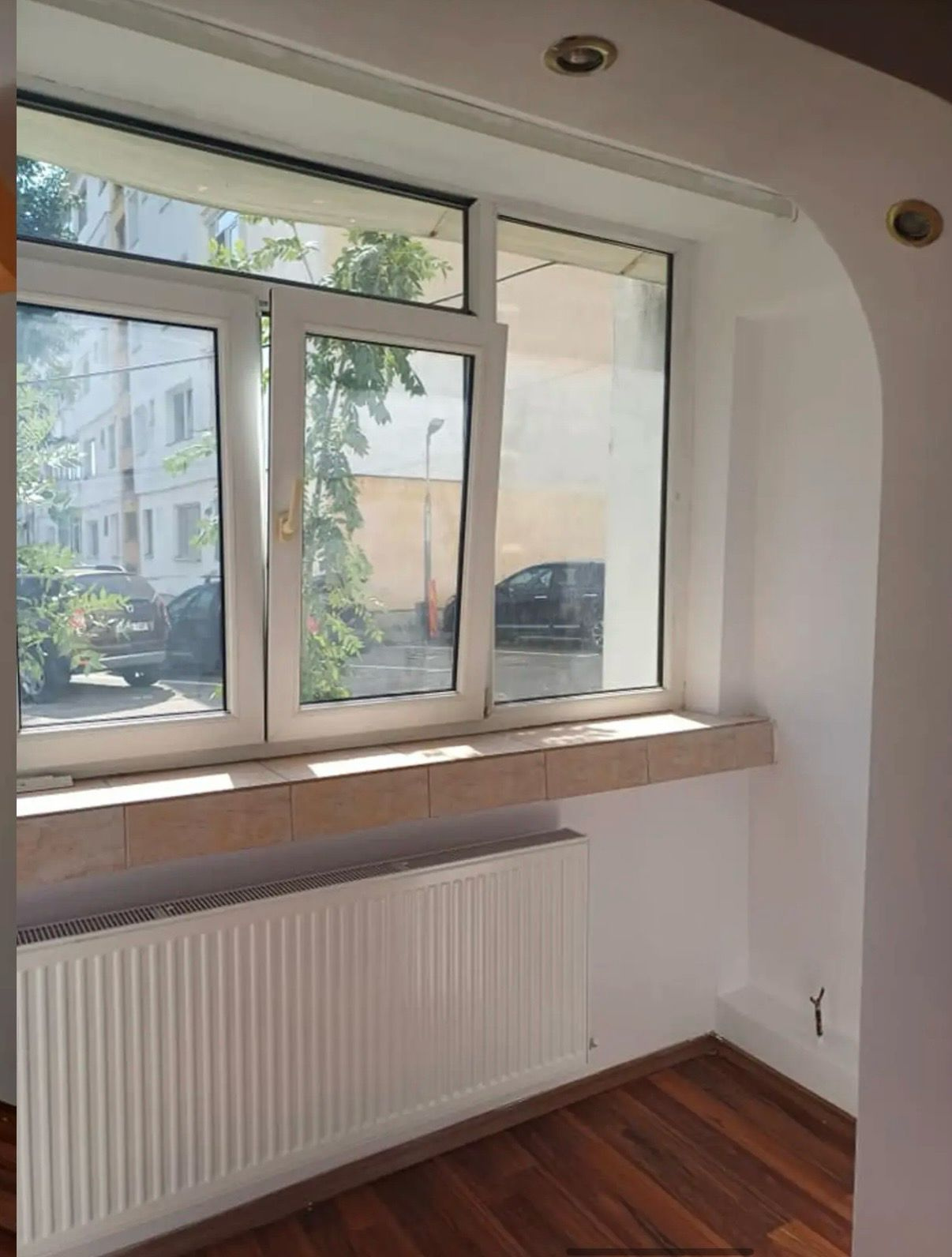 Apartament de închiriat în AG Pitesti, 44 m²