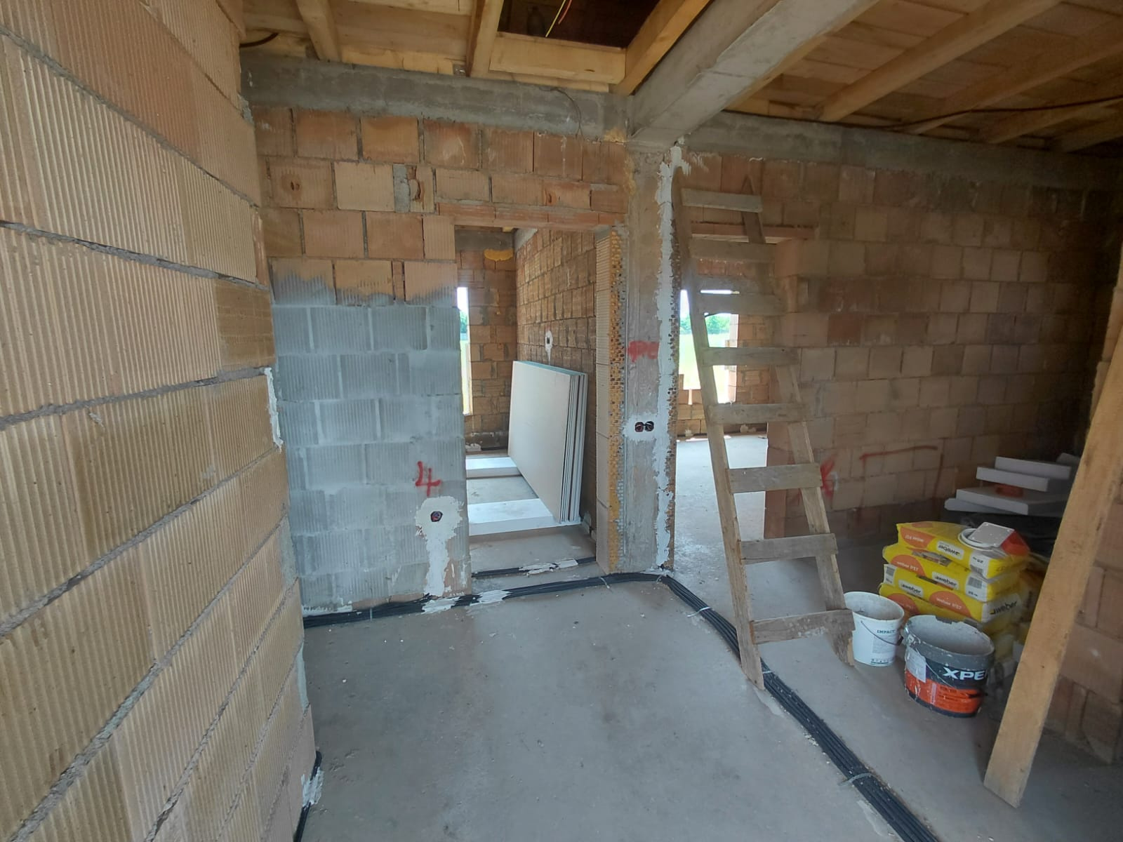 House P+loft, 100 sqm usable, land 892 sqm – Bod, Brașov County, 154,900 Euro 4