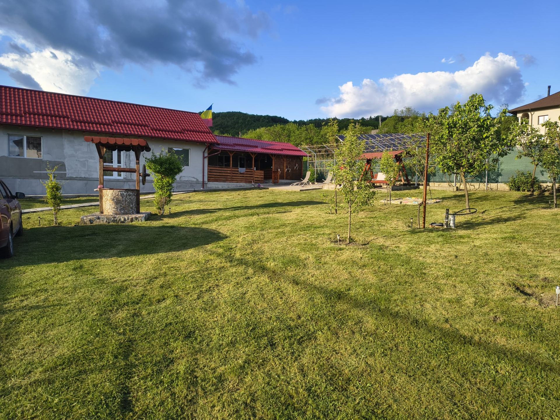 HOUSE IN THE COUNTRYSIDE Braduleț commune, Arges