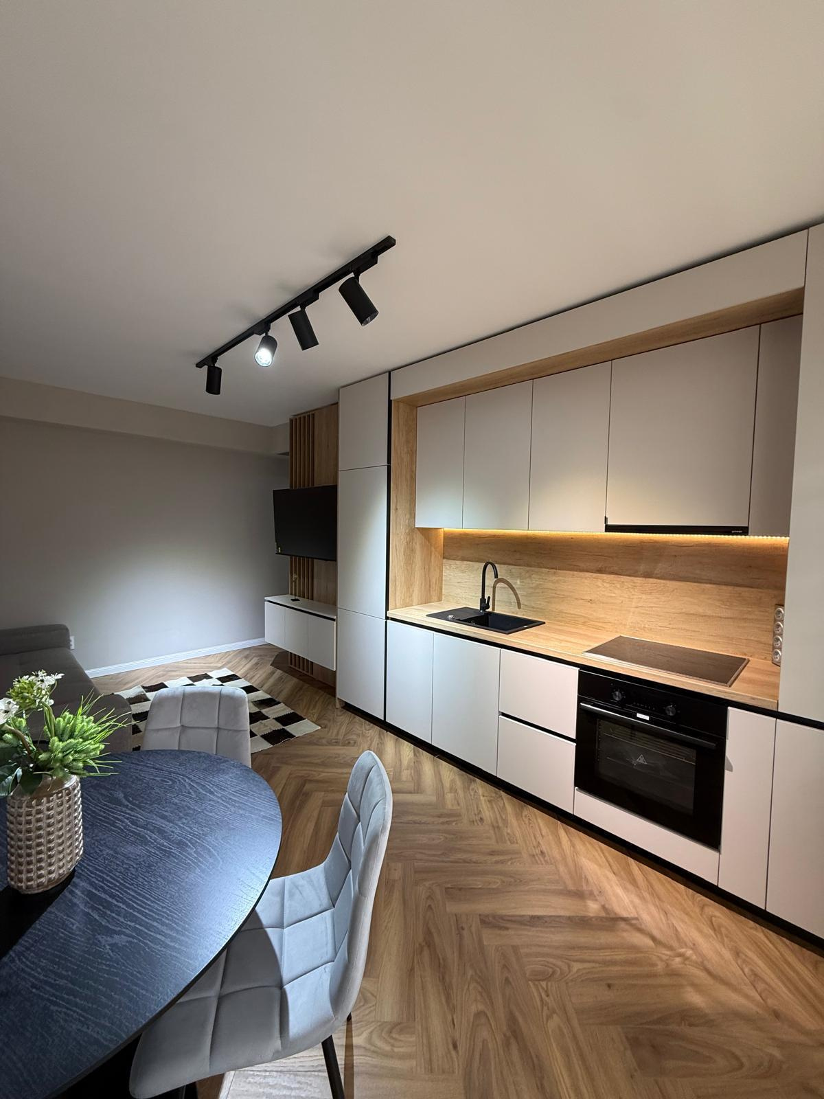 Apartament de vânzare în CJ Floresti, 56 m²
