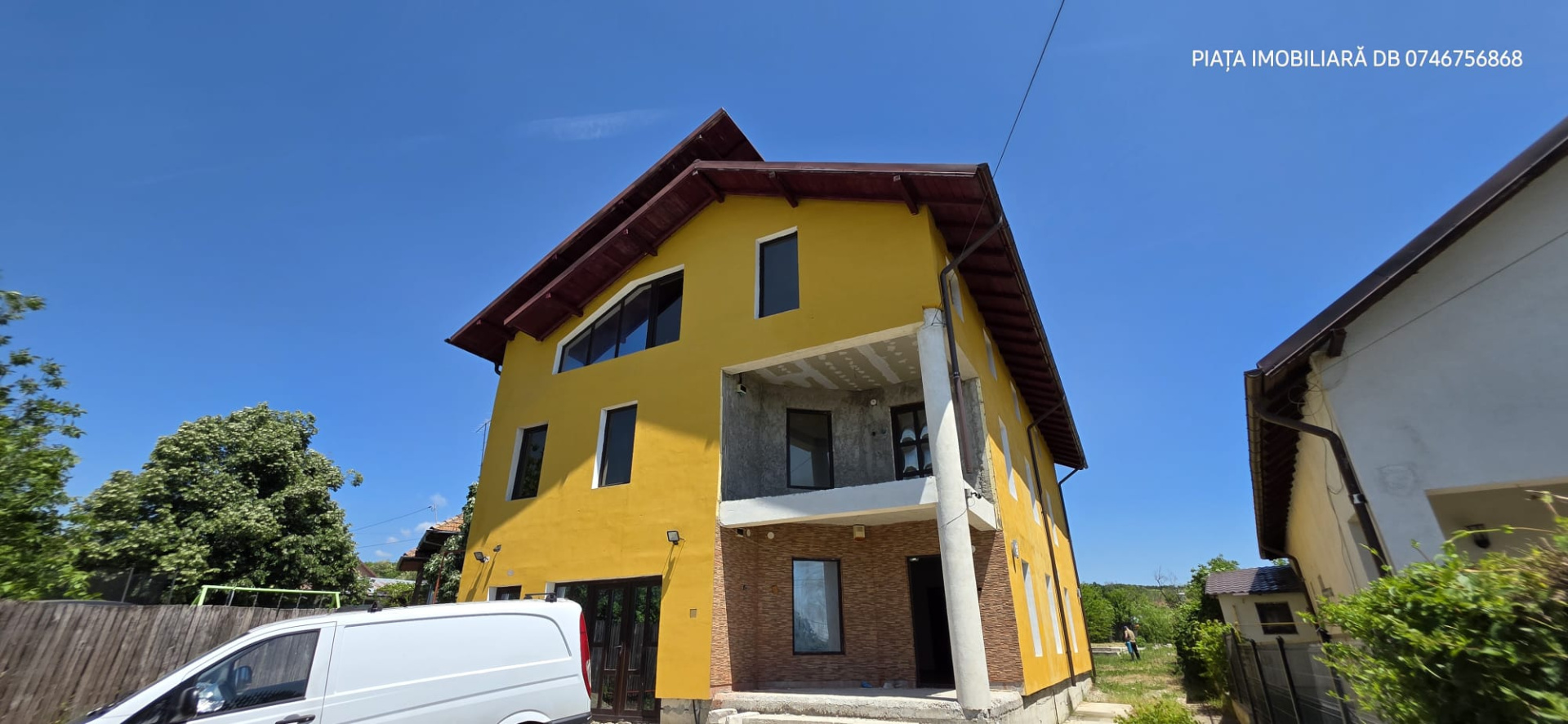Casă de vânzare în DB Razvad, 480 m²