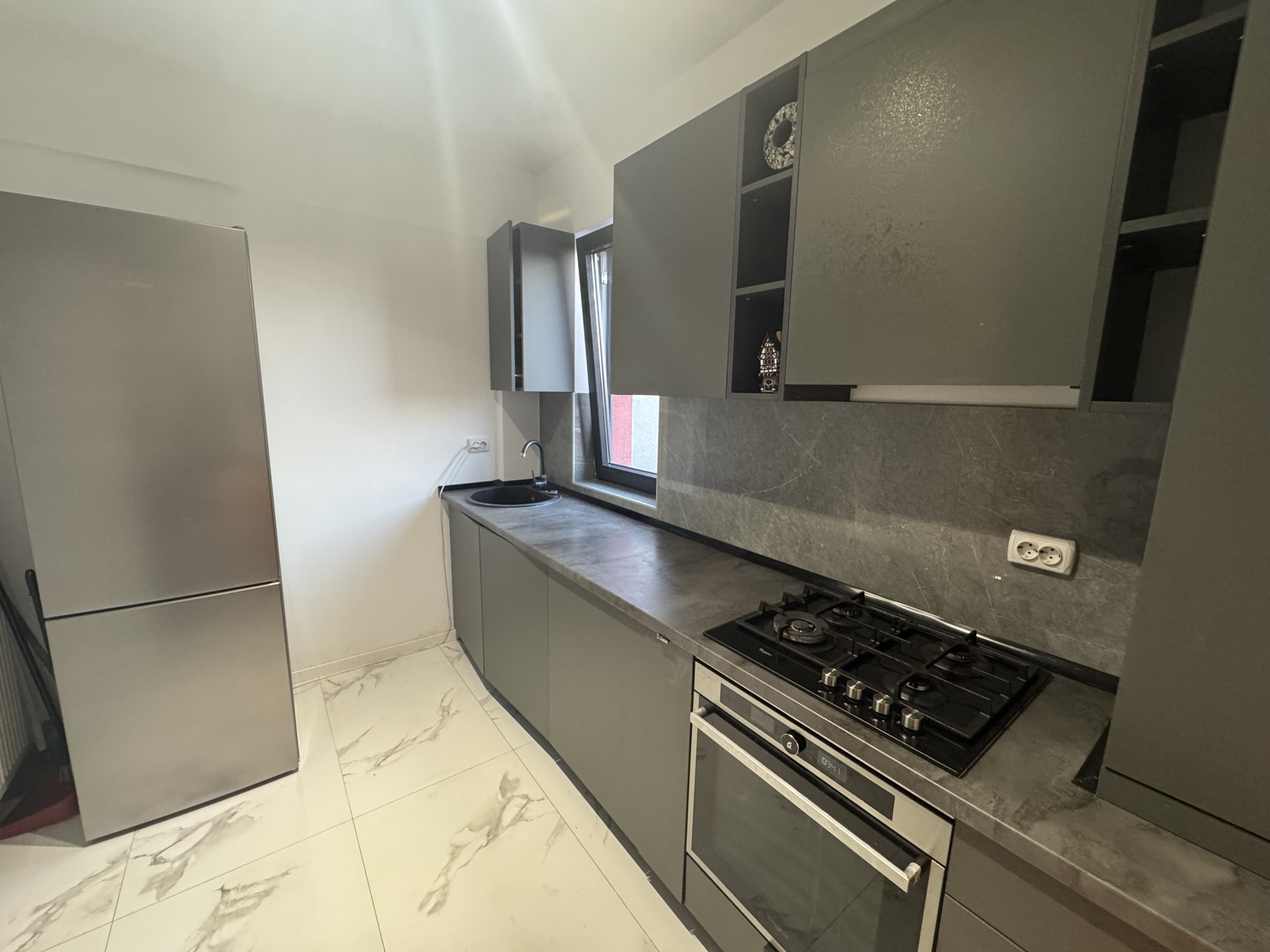 Apartament de închiriat în B Bucuresti, 107 m²