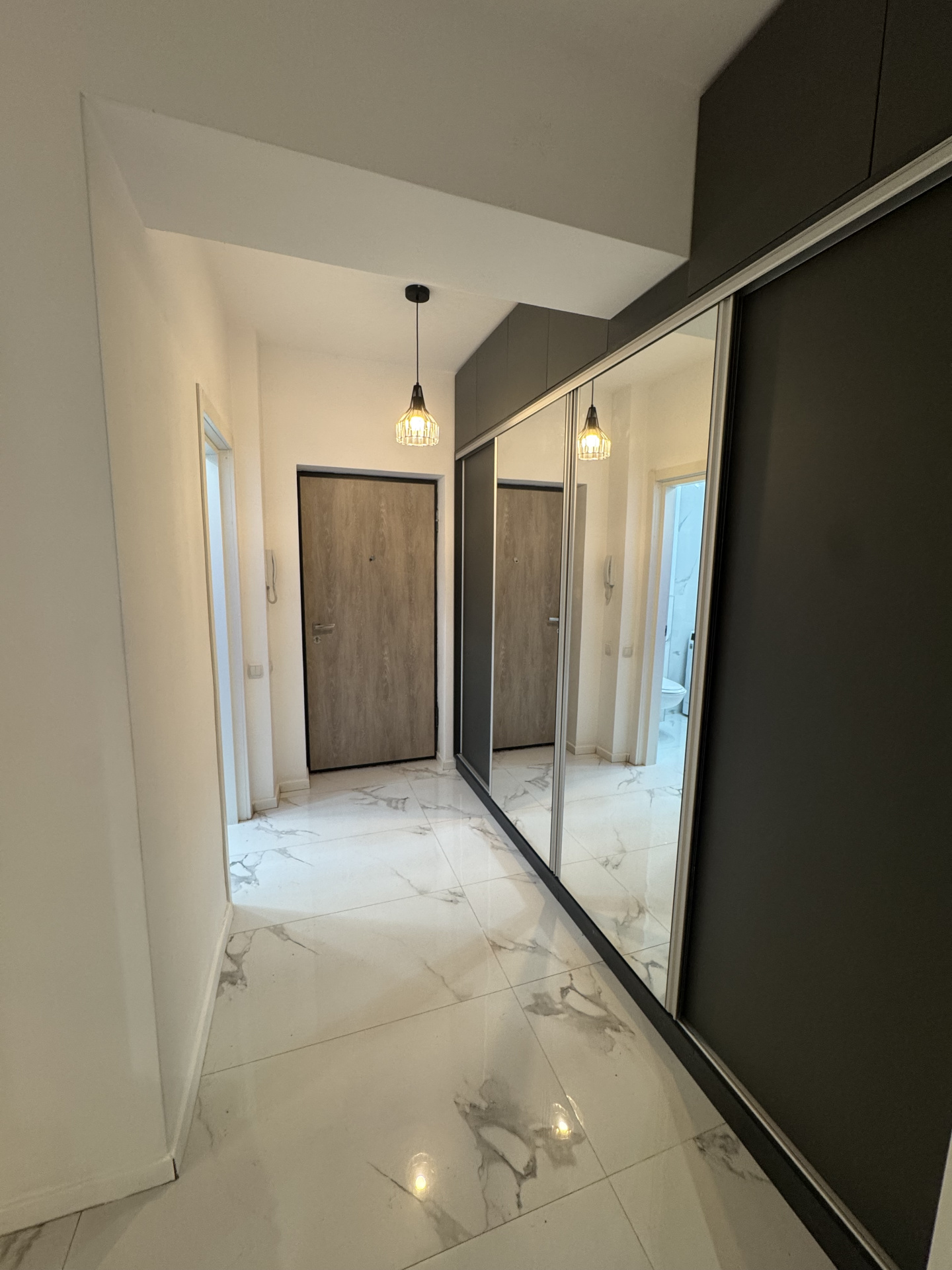 Apartament de închiriat în B Bucuresti, 107 m²