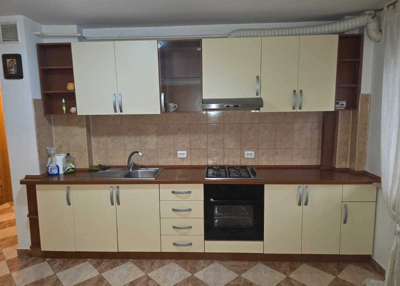 Inchiriere apartament 3 camere Gavana 3