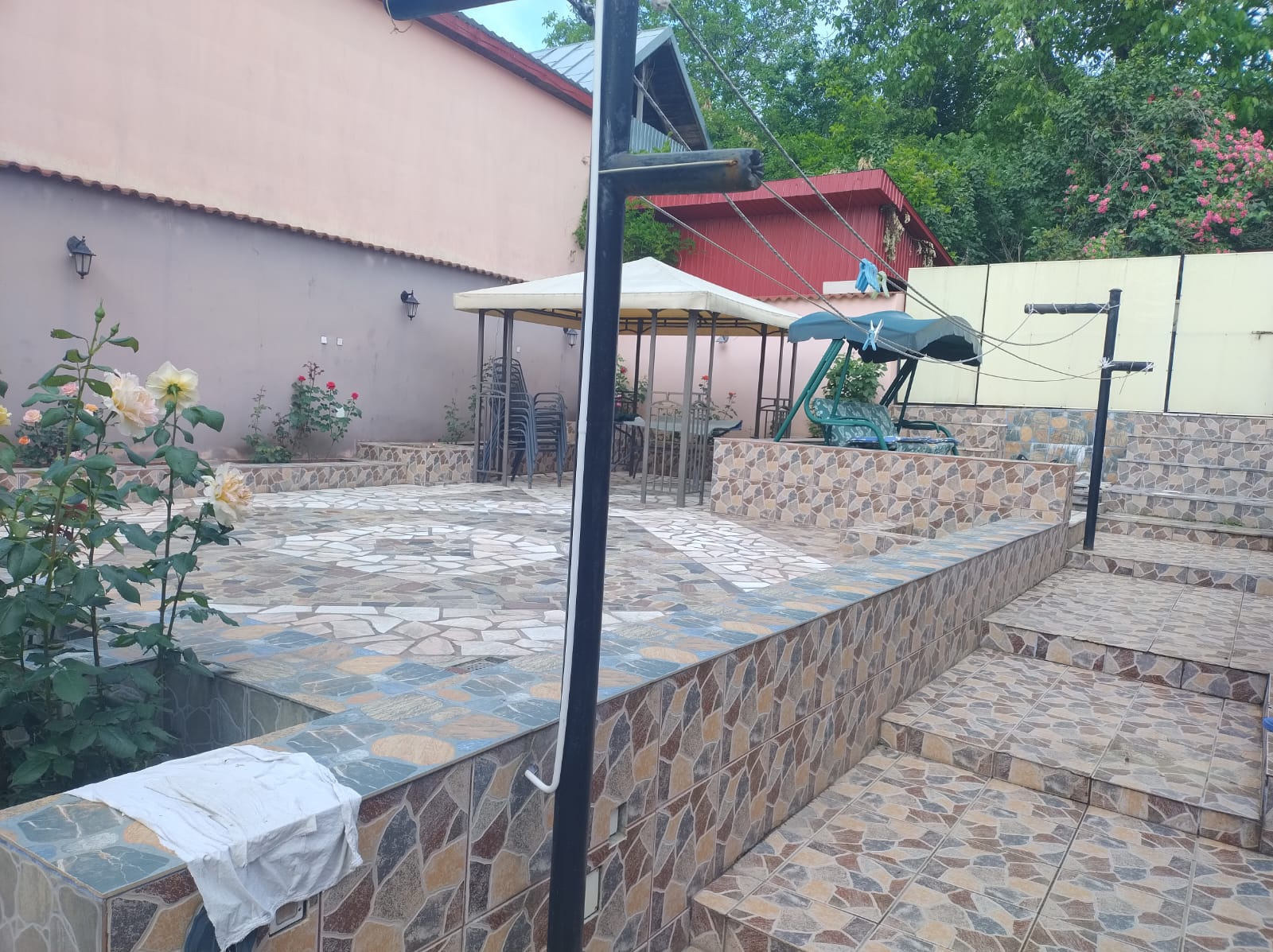 Stefanesti | Proprietate cu doua imobile | Teren 3.297 mp | La 4 km de Pitesti