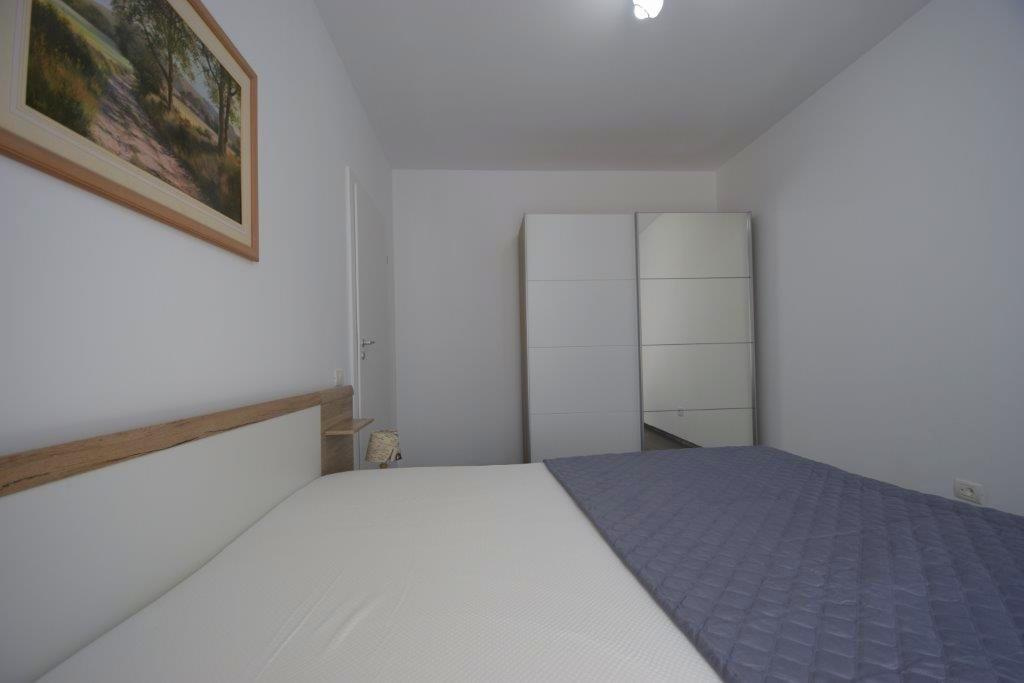 Apartament 2 camerede închiriat – Complex rezidențial modern , zona SEMICENTRALA