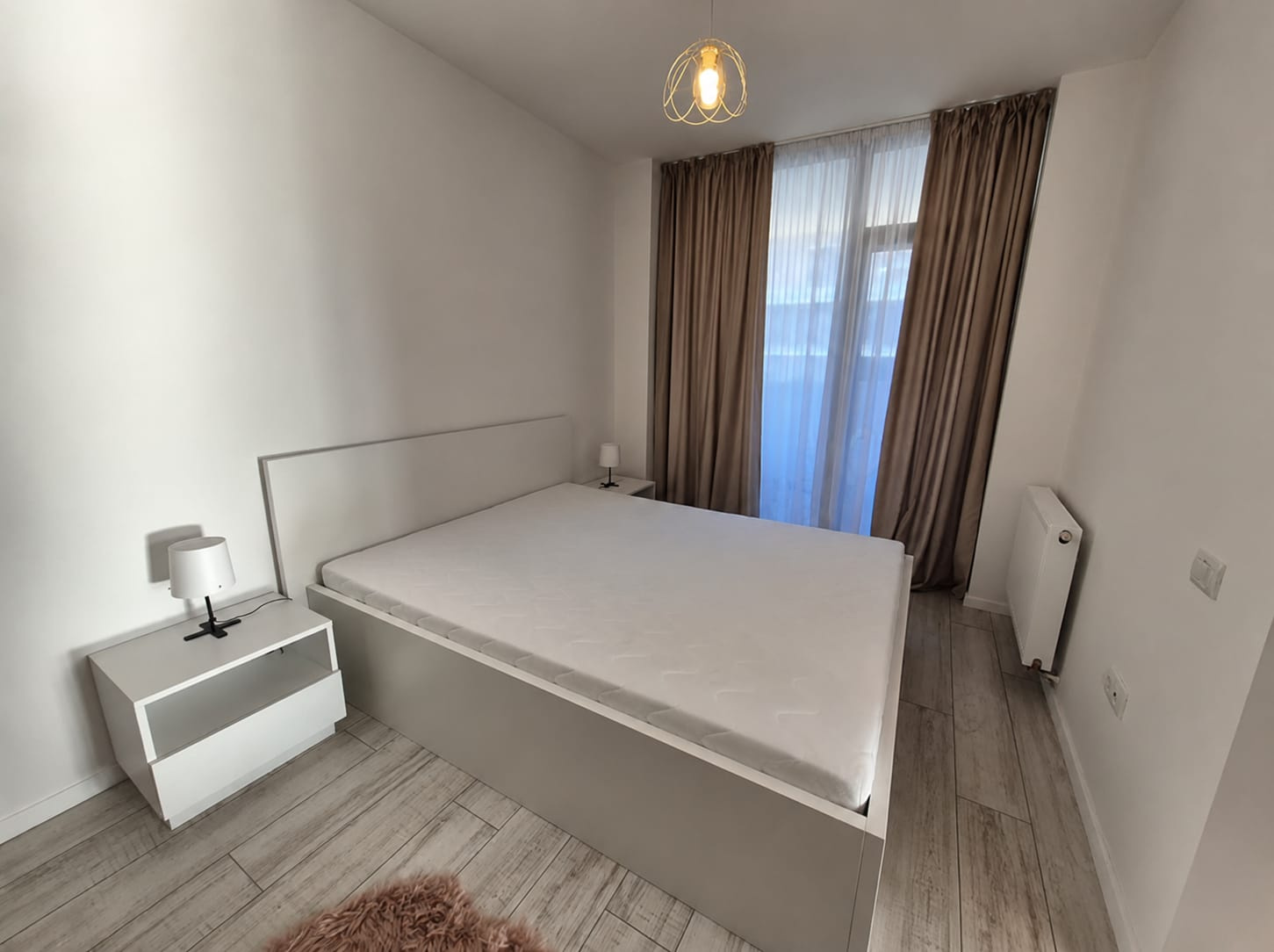 De închiriat apartament 2 camere LUX cu parcare  - Calea Torontalului