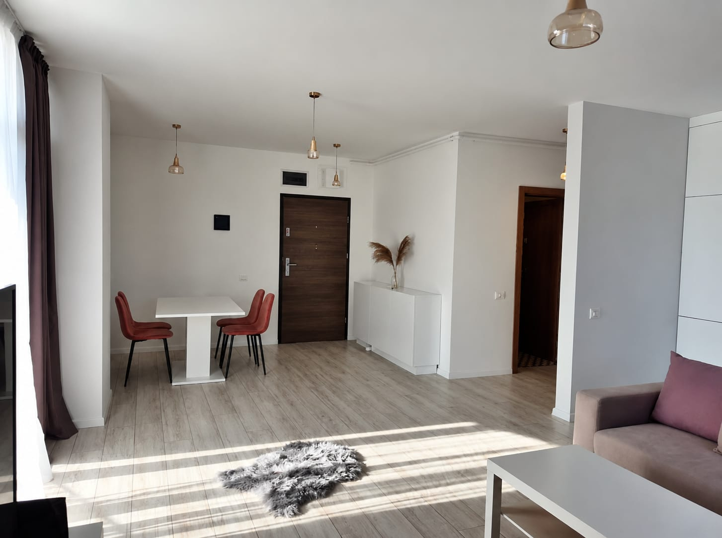 De închiriat apartament 2 camere LUX cu parcare  - Calea Torontalului
