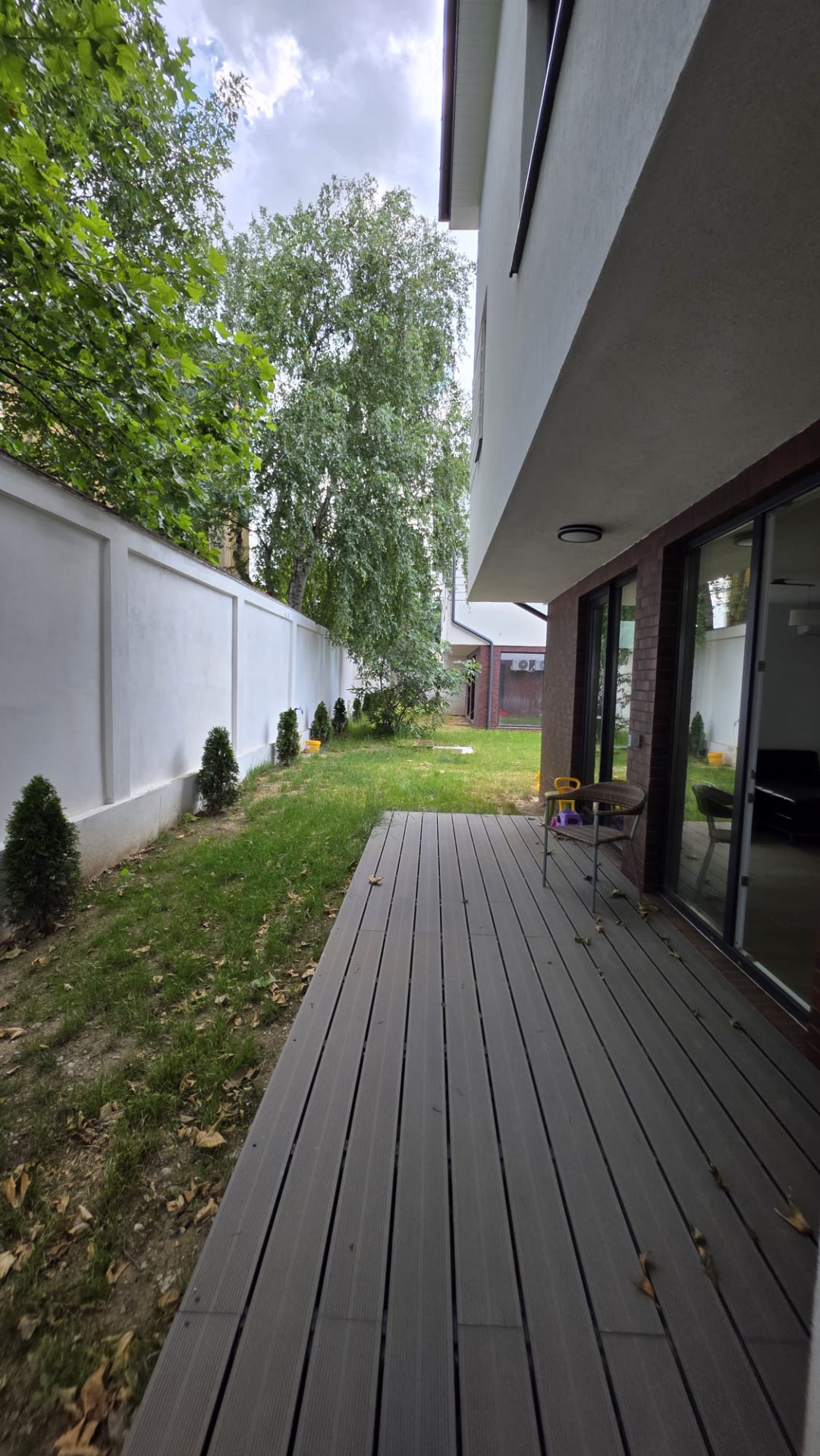 Duplex Premium | 145 mp utili | Curte 90 mp | 4 băi | Otopeni