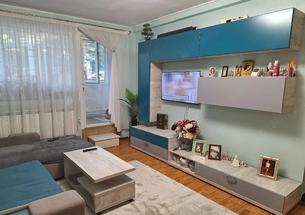 De vânzare apartament 2 camere decomandate, 60 m², str.Ferdinand, Jud Constanta