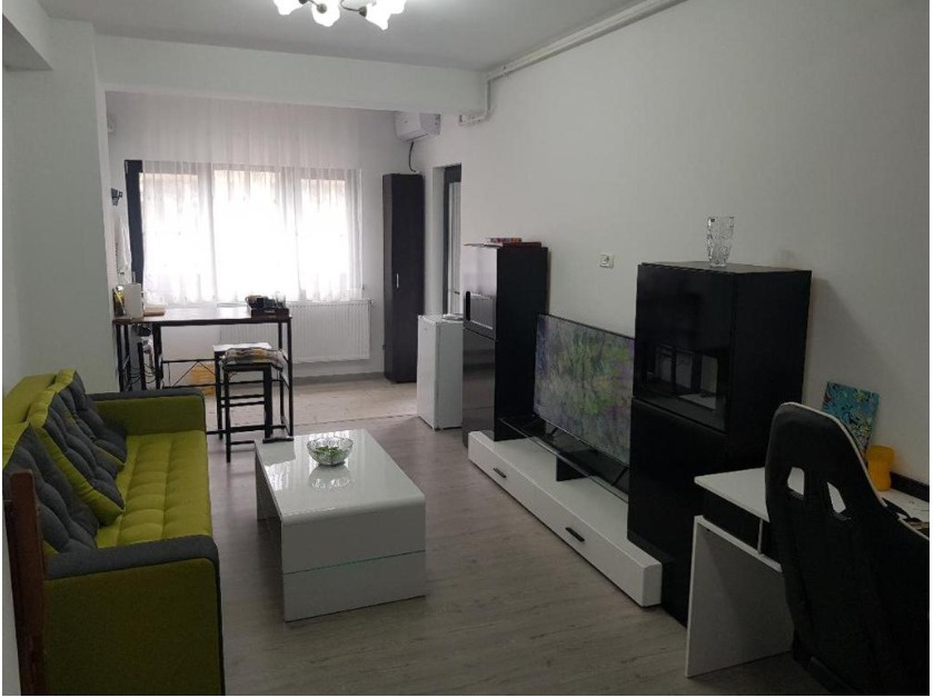 De vânzare apartament 2 camere, 60 m², in bloc tip vila, Eforie Nord, Jud. Cta