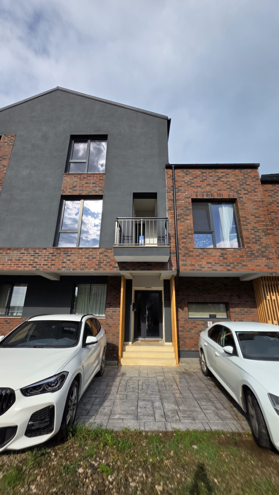 Casă de vânzare în IF Tunari, 180 m²