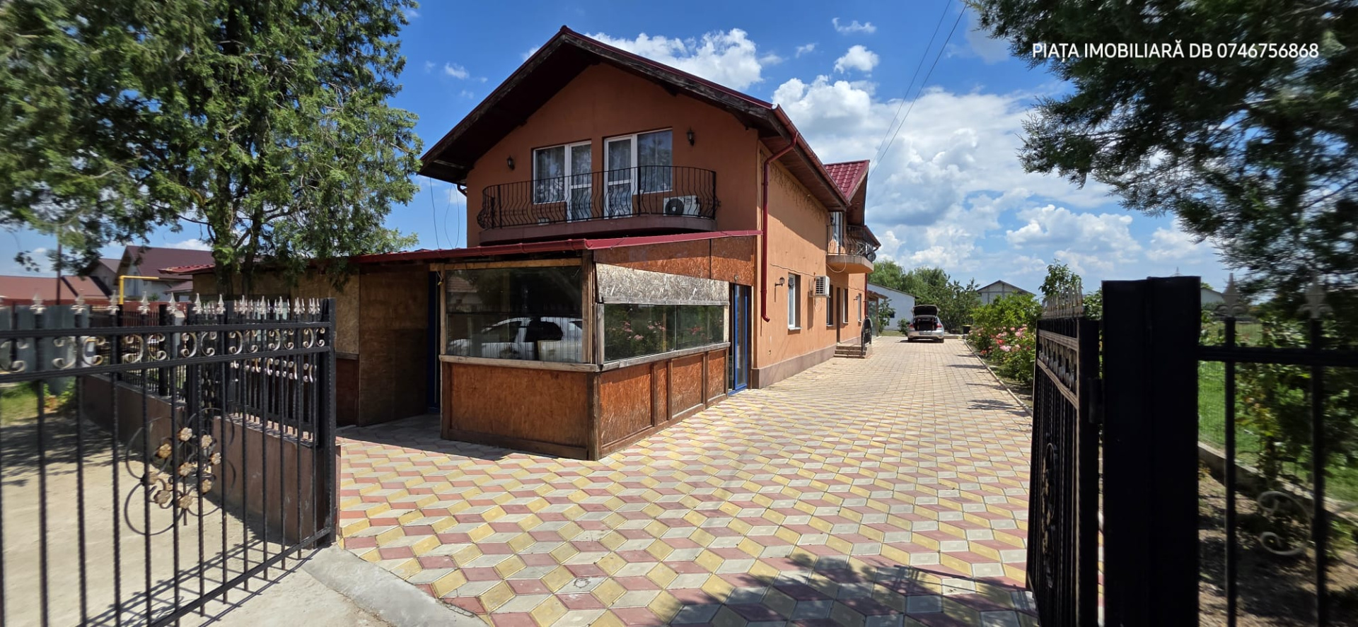 Casă de vânzare în DB Colacu, 300 m²