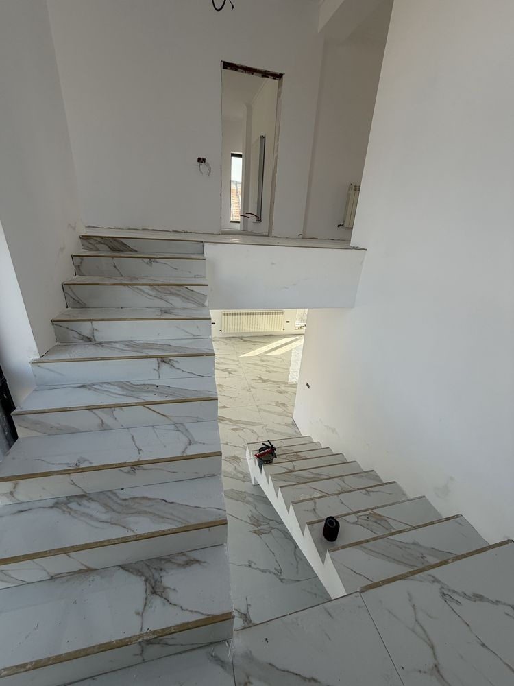 Casă de vânzare în AG Curtea de Arges, 400 m²