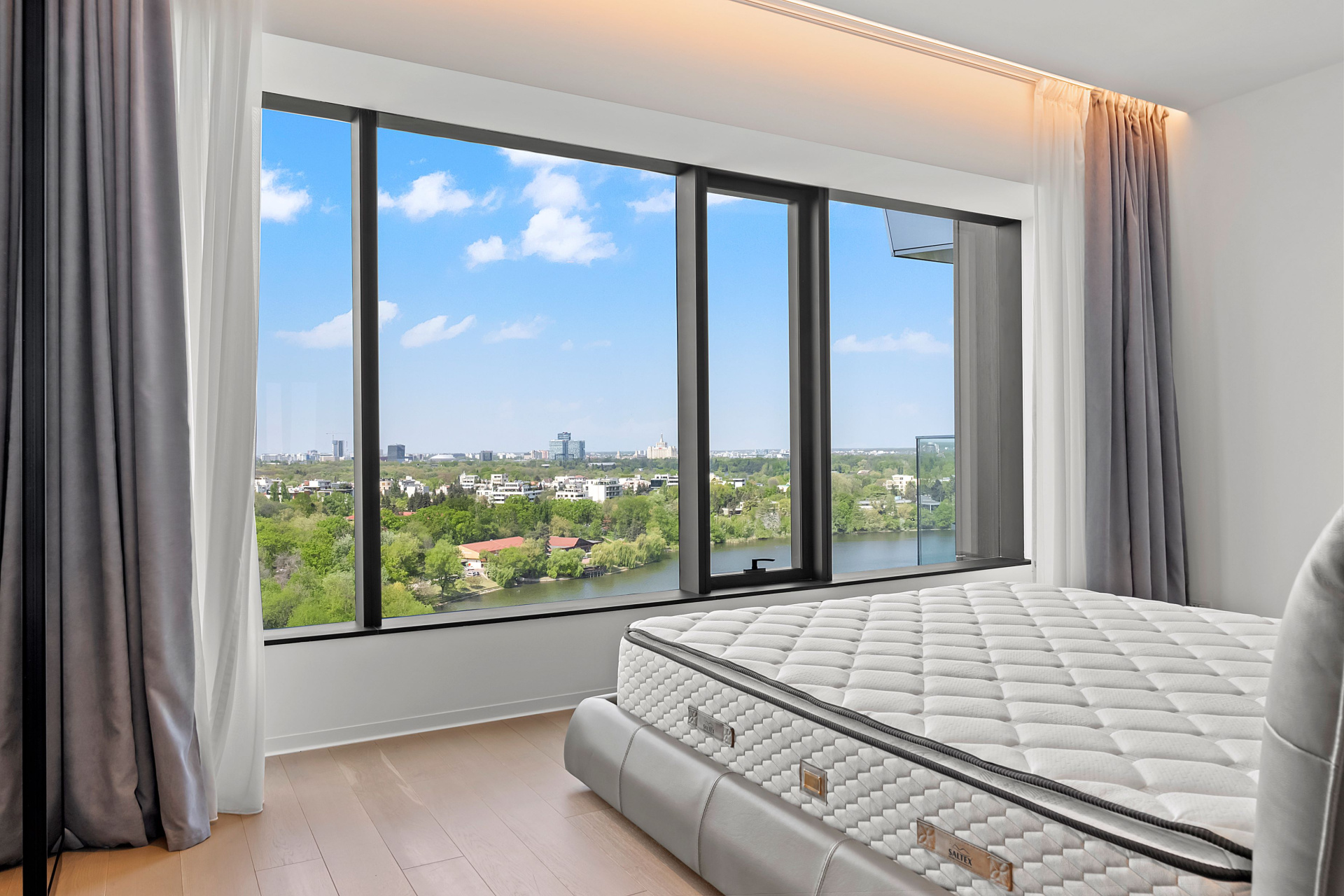 Apartament de vânzare în B Bucuresti, 250 m²