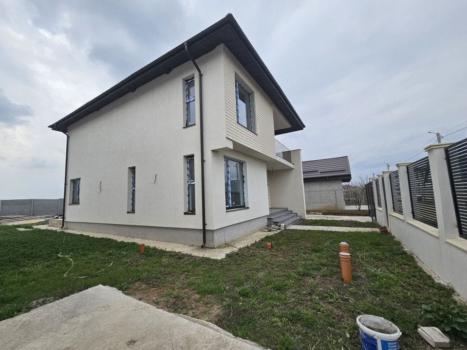 Casa individuala de vanzare in comuna Berceni Ilfov