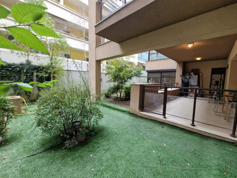 Apartament de vânzare în B Bucuresti, 160 m²