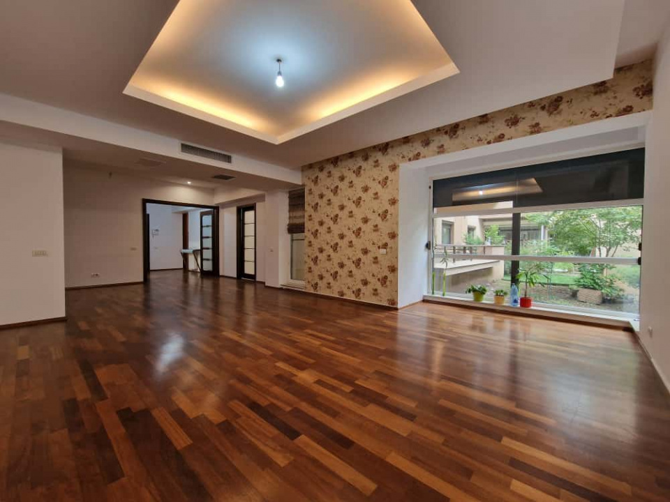 Apartament de vânzare în B Bucuresti, 160 m²