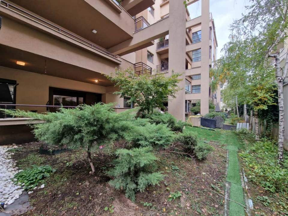 Apartament de vânzare în B Bucuresti, 160 m²