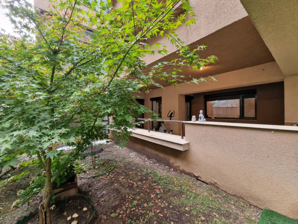 Apartament de vânzare în B Bucuresti, 160 m²