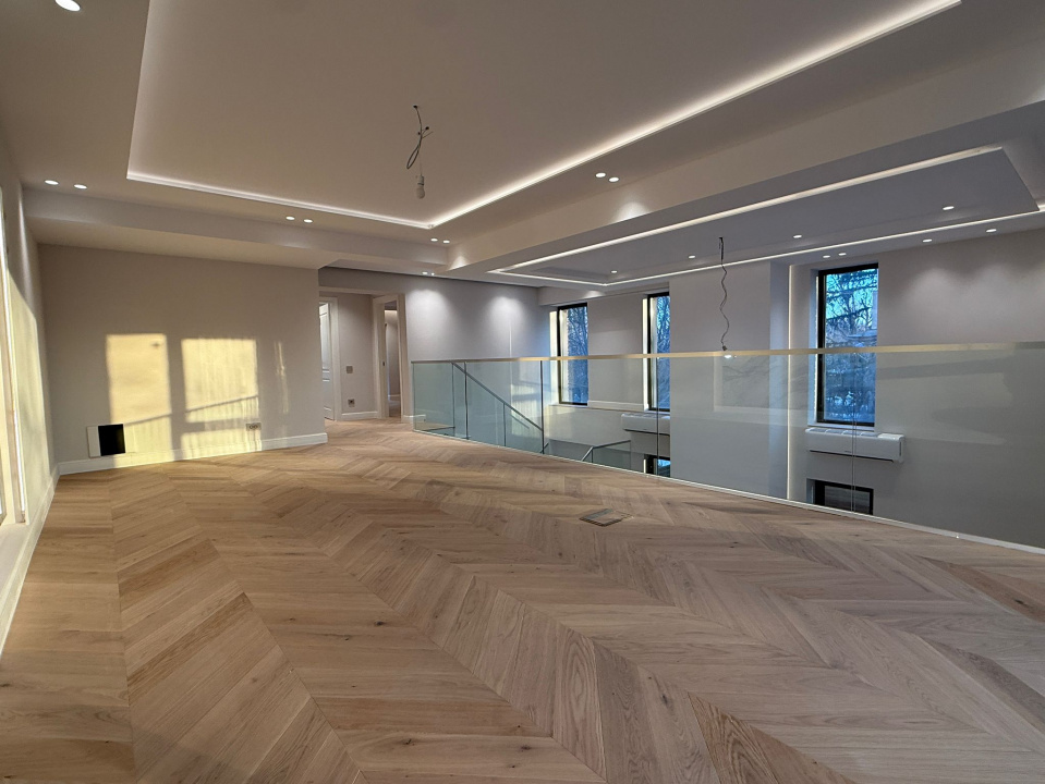 Apartament de vânzare în B Bucuresti, Sos Bucuresti Targoviste Nr. 4A ([object Object]), 165 m²